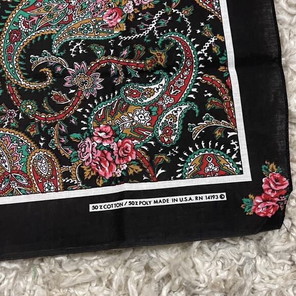 Vintage Wamcraft Bandana RN 14193 Black Pink Paisley Cottagecore Coquette 22x22 - Picture 3 of 16